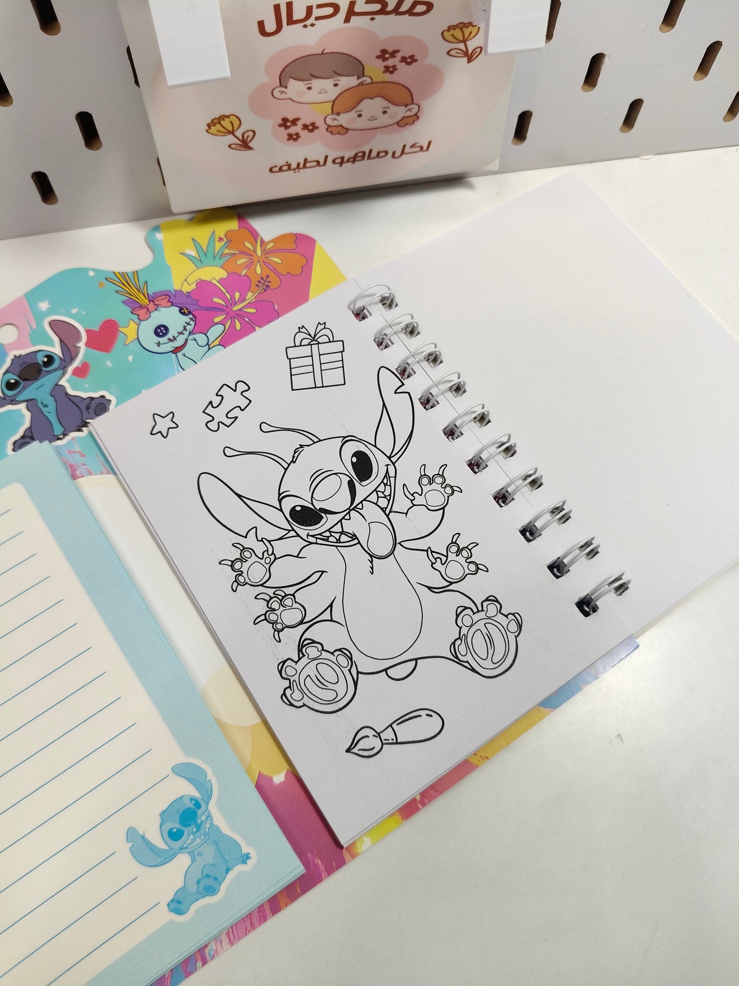 Note + colouring book